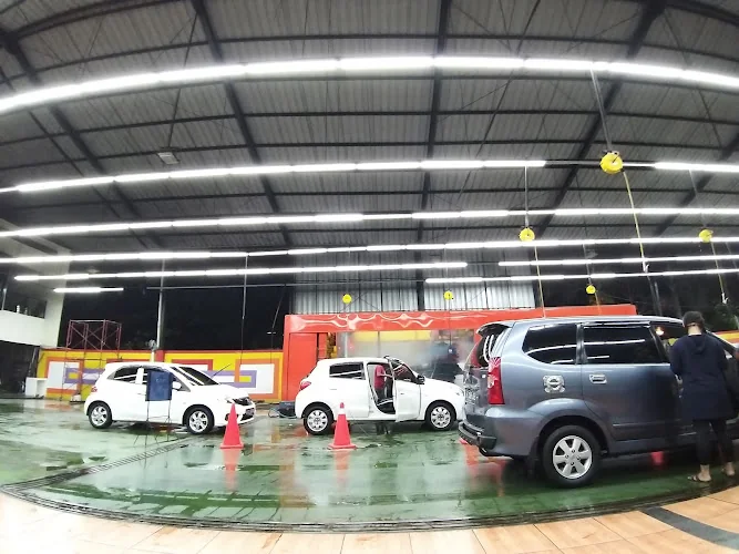 Gambar pada sumber untuk Wash and Go Carwash