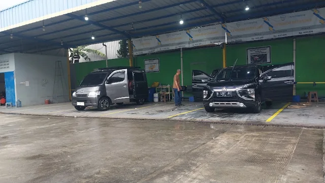 Gambar pada sumber untuk 72 Carwash