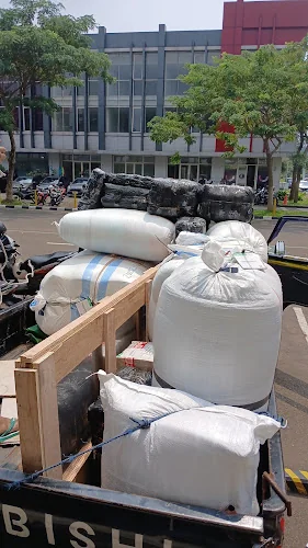 Gambar pada sumber untuk J&T Cargo Ayodhya TGR020A