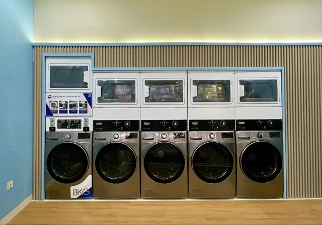 Foto dari data raw untuk Launder Woman