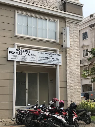 Gambar pada sumber untuk Notaris Ifvan Mursito
