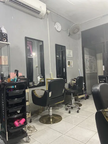Gambar pada sumber untuk La Venia Beauty Salon Tangerang