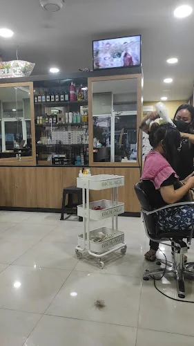Gambar pada sumber untuk FL Felice Salon