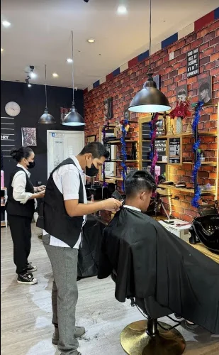Gambar pada sumber untuk Barbershop 88 Premium