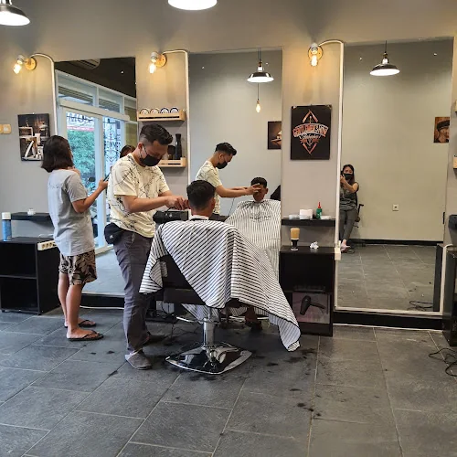 Gambar pada sumber untuk D’hommes Barbershop Green Lake City
