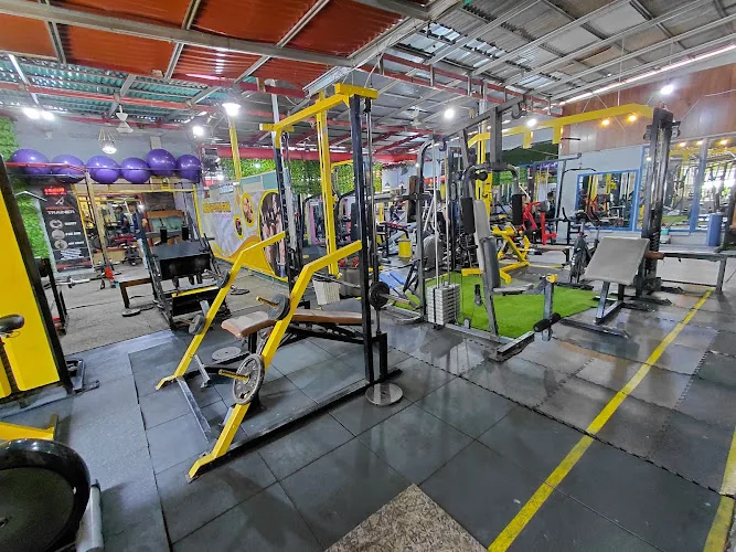 Gambar pada sumber untuk MERAH PUTIH gym & caffee