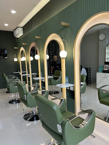 Gambar pada sumber untuk Salon Rudy Banjar Wijaya