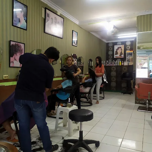 Gambar pada sumber untuk Family Salon Poris