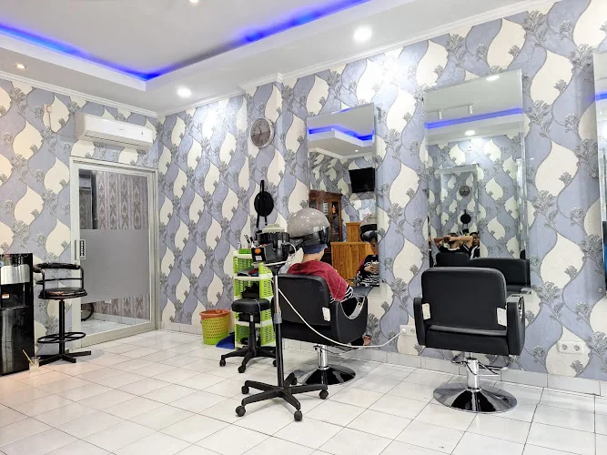 Gambar pada sumber untuk Mella Salon Cipondoh