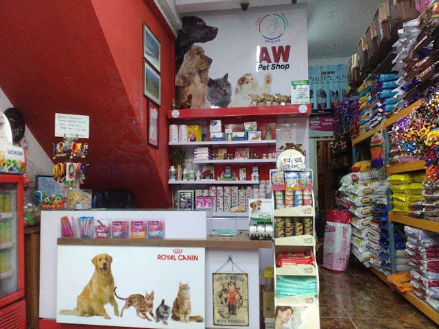 Gambar pada sumber untuk Aw Pet Shop