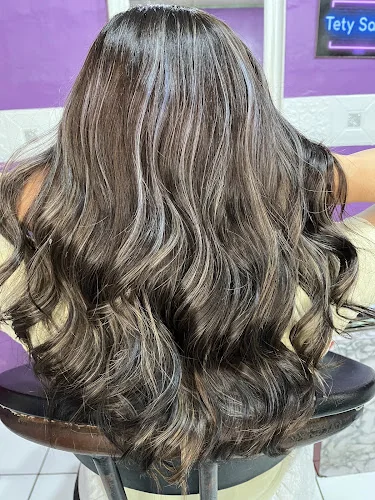 Gambar pada sumber untuk Tety Salon