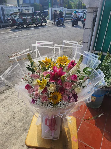 Gambar pada sumber untuk Teras Florist Tangerang