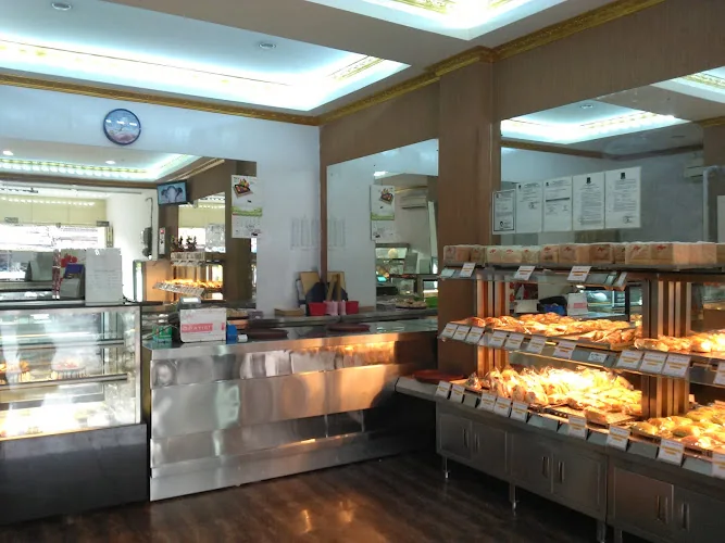 Gambar pada sumber untuk Ayu Bakery & Cake