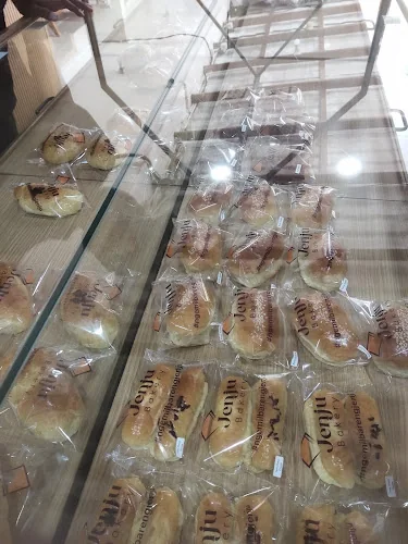 Gambar pada sumber untuk Jenju Bakery