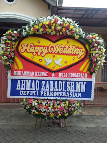 Gambar pada sumber untuk Fhalen Florist