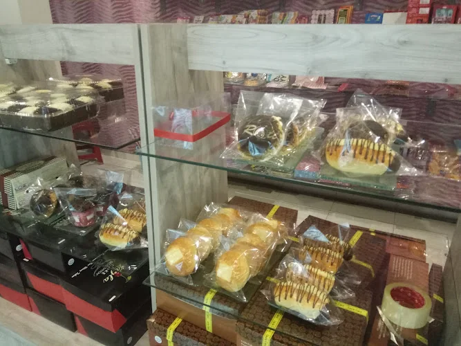 Gambar pada sumber untuk Layla Cake (Regency)